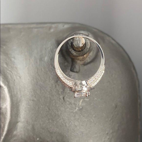 Beautiful sterling silver ring - Picture 1 of 5